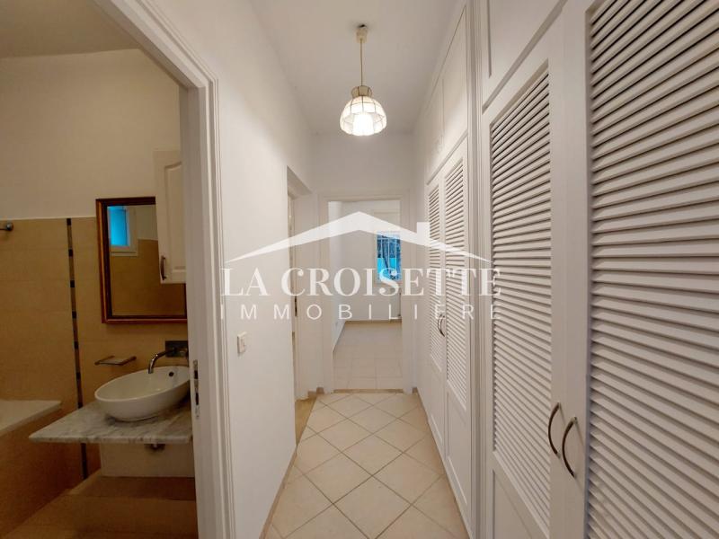 Appartement S+2 avec jardin à La Marsa 